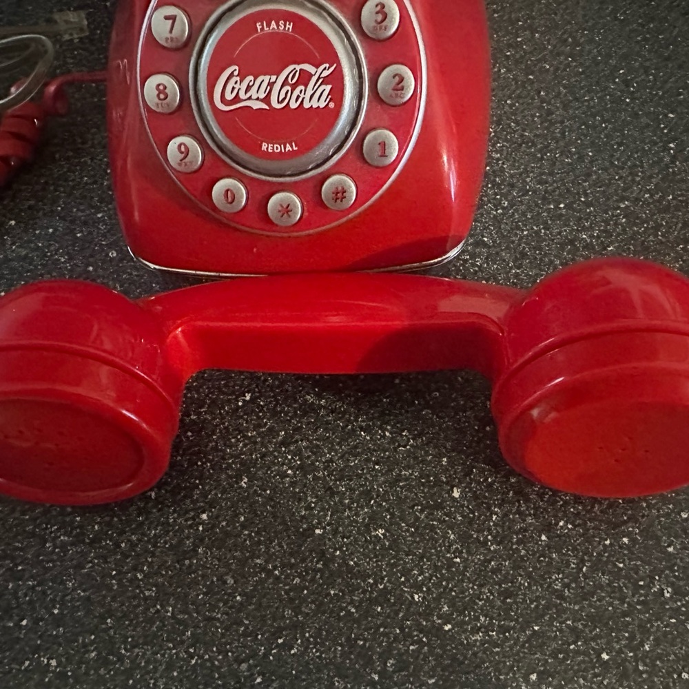 Coca-Cola Classic Red Telephone - Picture 3 of 6
